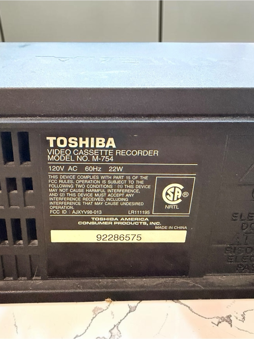 Toshiba M-754 VCR VHS Player Recorder 6 Head Pro Drum With Remote & Manual - Picture 4 of 5